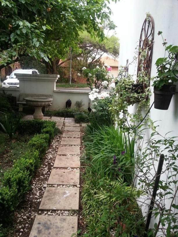 Oxnead Guesthouse Pretoria-Noord Exterior foto